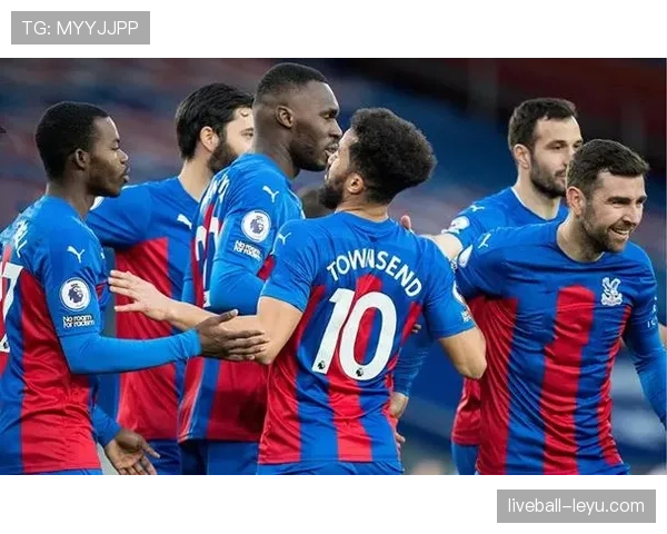 里奥中场调整引领球队战术焕新,助力球队连胜迎状态回升 里奥中场调整引领球队战术焕新,助力球队连胜迎状态回升