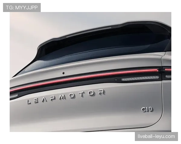 保·阿达姆德甲赛场持续发光，竞争力稳步提升