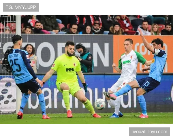 奥格斯堡防守体系引热议,稳固表现成激烈竞争中战术制胜关键 奥格斯堡防守体系引热议,稳固表现成激烈竞争中战术制胜关键