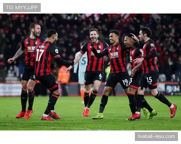 伯恩茅斯与索兰克成功续约，锋线核心留队助力球队竞争力再上新台阶