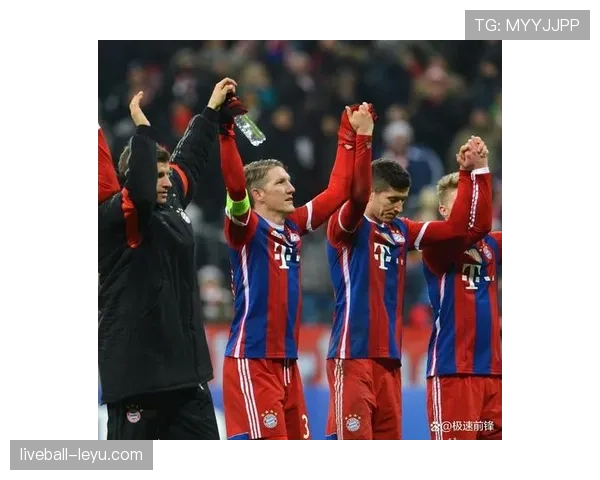 德甲争冠格局扑朔迷离,多队状态回升搅动冠军悬念 德甲争冠格局扑朔迷离,多队状态回升搅动冠军悬念