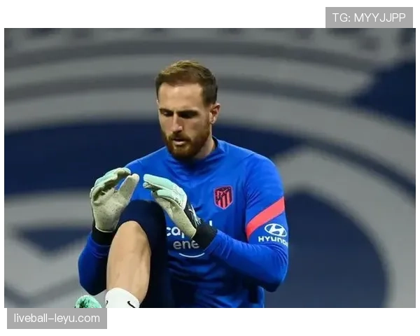 奥布拉克荣膺西甲年度最佳门将，稳健表现持续提升球队竞争力